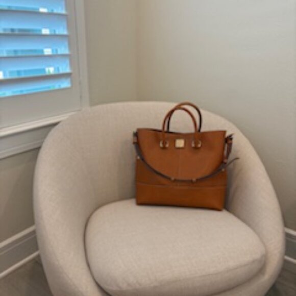 DOONEY & BOURKE LARGE BAG IN LUCIOUS CARAMEL COLOR - Picture 3 of 11